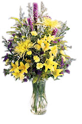 The FTD Golden Daydream Arrangement
