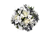 /images/ftdint07/A231_GERMANYlg.jpg Germany- Winter Bouquet