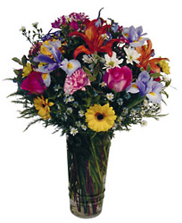 Glass Vase Arrangement from Flowers All Over.com 