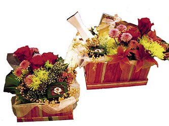 Honeymoon Gifts with Flowers from Flowers All Over.com 