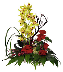 Spain- Valentine's Arrangement from Flowers All Over.com 